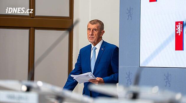 Czech President Meets with NATO Leaders Amid Controversy Over Defense Spending