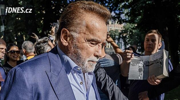 Arnold Schwarzenegger Prag'a geldi. Bir yıldızla tanışmak ucuza gelmiyor