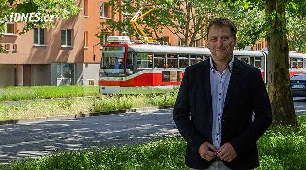 Ulaştırma şefi Sysel: Şu anda piyasada bölgeyi dolaşacak elektrikli otobüs yok