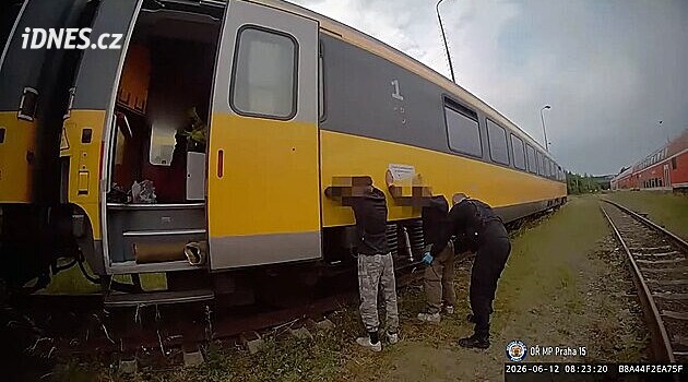 Kabloları kestik, buradan aldık. Gençler depoda yakalandıklarını inkar etmedi