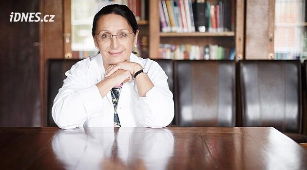Psychiatrička Hana Papežová: Poruchy příjmu potravy už jsou nemocí několika generací