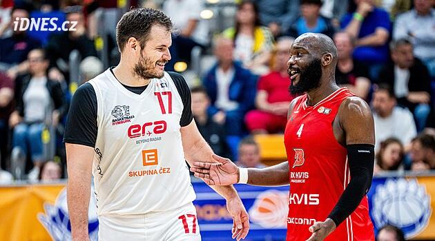 Basketbol Şampiyonlar Ligi'ndeki Çek kulüpleri: Slavia Praha NBK ve Pardubice ana aşamada, Opava elemelerde