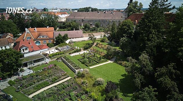 Kraffer'ın bahçesinin Jindřichov Hradec'teki dönüşümü