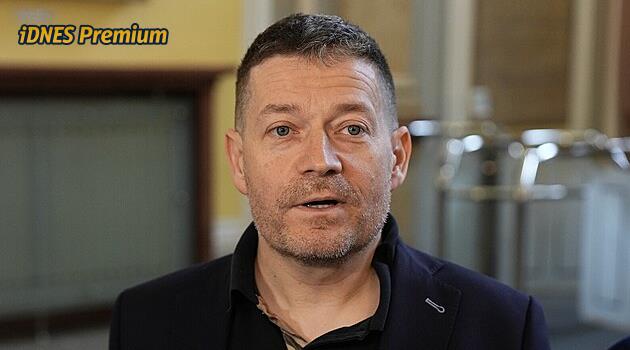 Šéf TOP 09 dostal milion od rodičů, Nacher si pořídil volvo. Co přiznali politici
