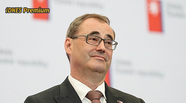 Opozice slibovala vládě peklo, média omezovat nechceme, říká Šťastný k poplatkům