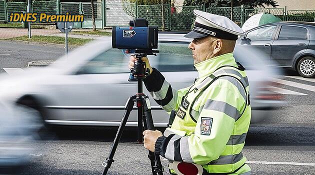 PŘEHLEDNĚ: Pětkrát víc než před pěti lety. Policie vybrala za rychlost 286 milionů