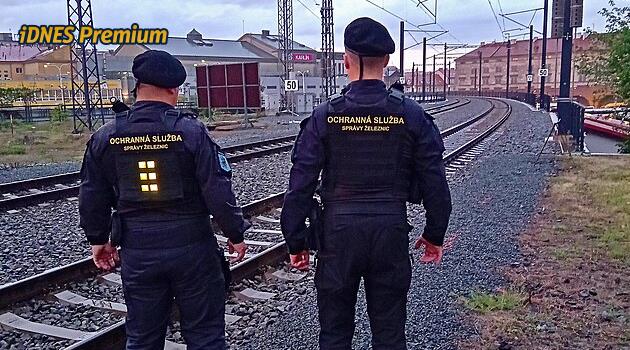 Vzniklá „železniční policie“ zatím nesplnila očekávání. Místo pomoci lidem hlídají most
