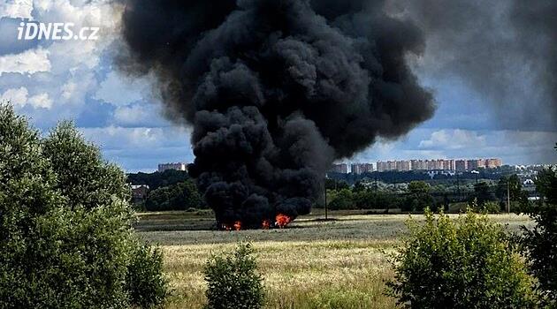 VIDEO: U Moskvy se zřítila nejnovější ruská stíhačka Su-57