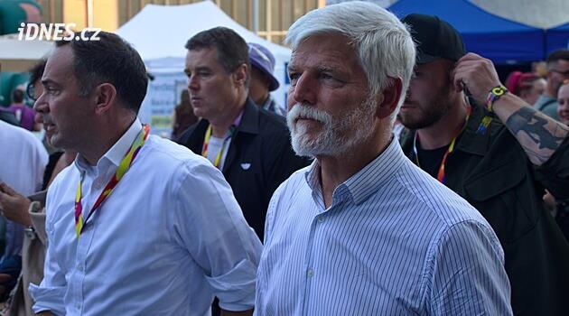 Ženy mají instinkt, vyzdvihl Pavel první dámu. V debatě na Colours došlo i na Turka