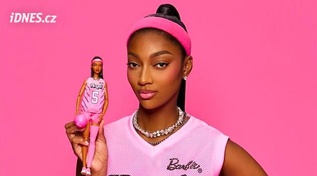 Hvězda WNBA Angel Reeseová dostala vlastní panenku Barbie. Má jeden velmi speciální detail