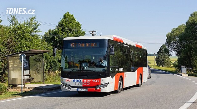 Pražský dopravní podnik hledá dodavatele. Chce koupit 200 nových autobusů, vyhlásil veřejnou zakázku