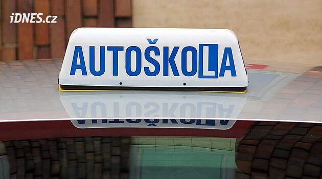 Vysokoškoláci v Praze přestali řídit, dávají přednost levné MHD