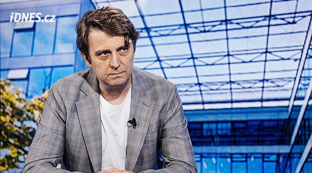 Klimatizace není řešení. Staré domy zvládaly vedra lépe, říká v Rozstřelu architekt