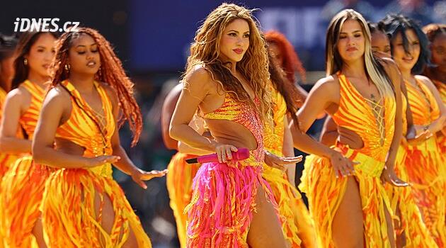 OBRAZEM: Shakira, Bieber nebo Mupeti. Jak vypadala show během finále MS?