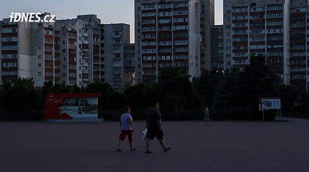 Ukrajinské údery poškodily přístavy Vysock a Usť-Luga, Krym byl bez proudu