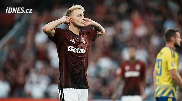 Není důvod mít z Lyonu přehnaný respekt, burcuje sparťanský záložník Karabec