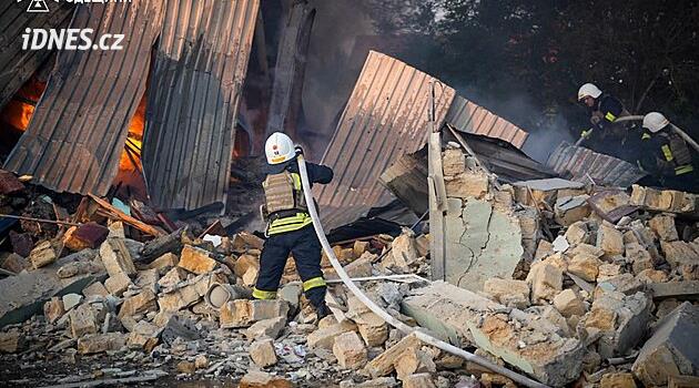 Rusya Odessa'da bir konutu vurdu