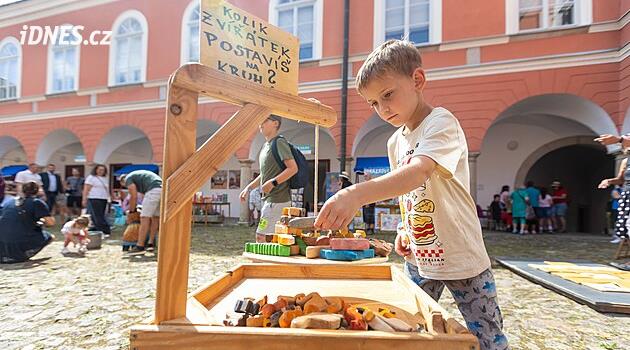 Kamenice nad Lipou'daki kalede Jübile Oyuncak Fuarı sona erdi