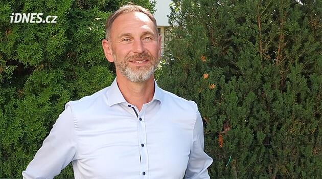 V hospici v Litoměřicích brigádničil, teď mu šéfuje. S pacienty klidně i hrajeme karty, říká