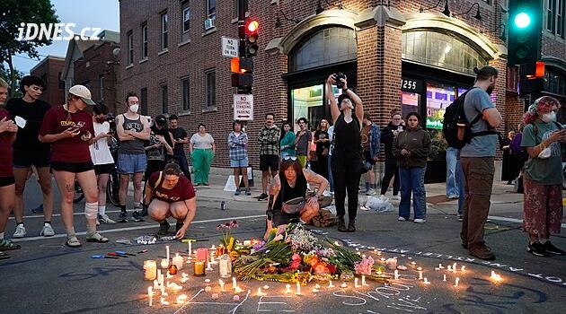 Policista ve Wisconsinu při zatýkání třemi ranami zastřelil muže. Propukly protesty