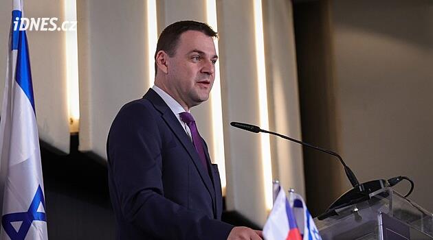 Macinka potvrdil, že na posty nastoupí velvyslanci v USA, Itálii či při OSN