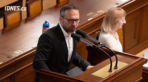 Školkovné, které vrací vláda, myslí jen na bohatší. Dejme ho všem, chtějí lidovci