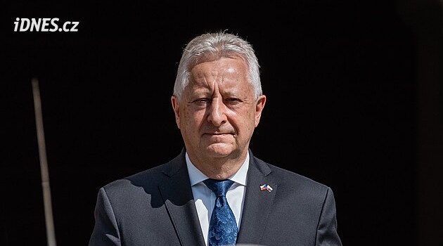 Armáda není v personální krizi, nové vojáky nelákají jen peníze, tvrdí Zůna