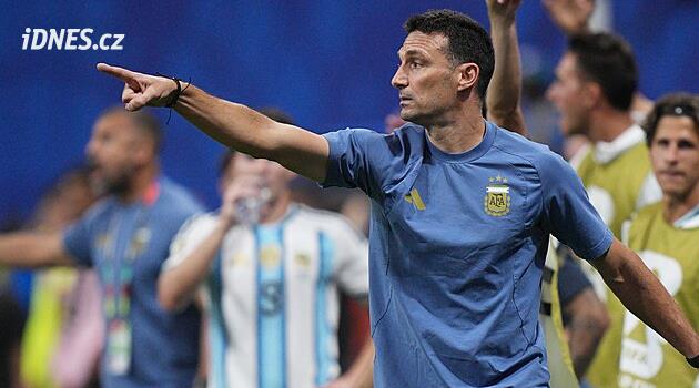 Maradona brblal: Ten neuřídí ani dopravu! Messi v kouči Scalonim našel staršího bráchu
