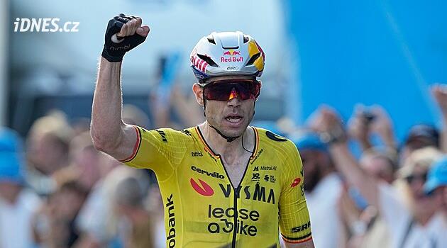Van Aert opět vítězí. Po zmeškané Tour ve sprintu těsně přemohl Slováka Kubiše