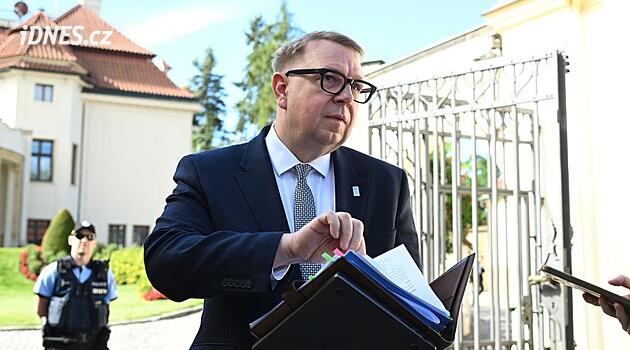 Nelegální lobbing u Juchelky? Schůzky bez registrace prověřuje ministerstvo spravedlnosti