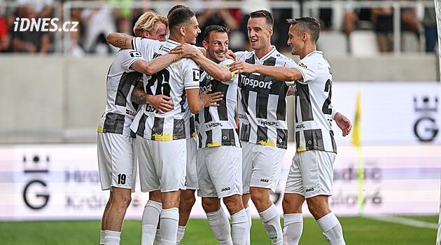 Hradec - Tromsö 3:1, domácí otáčeli, třikrát udeřili ze vzduchu. Příště je čeká Besiktas