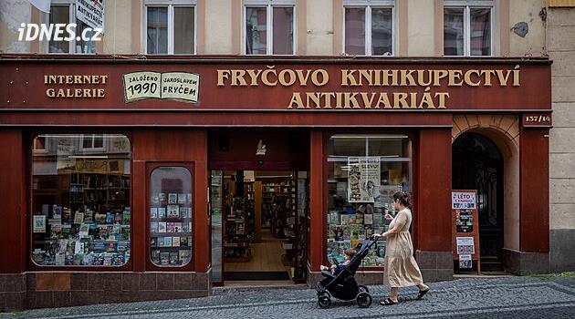 Fryč po třech dekádách skončil s antikvariátem
