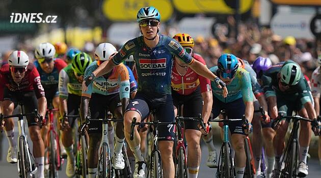 Hromadný dojezd na Tour. Vítězství slaví Merlier, Bittner těsně za desítkou
