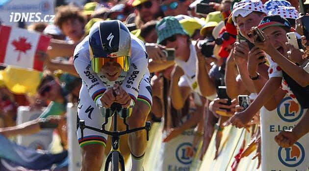 Evenepoel má druhou etapu v řadě. Časovce vládl, Lipowitz po pádu končí