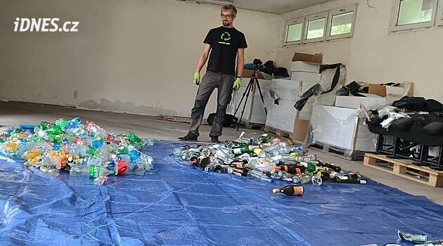 „Na trávnících leží peníze.“ Odborníci mapovali tuny odpadků po hostech ve Varech