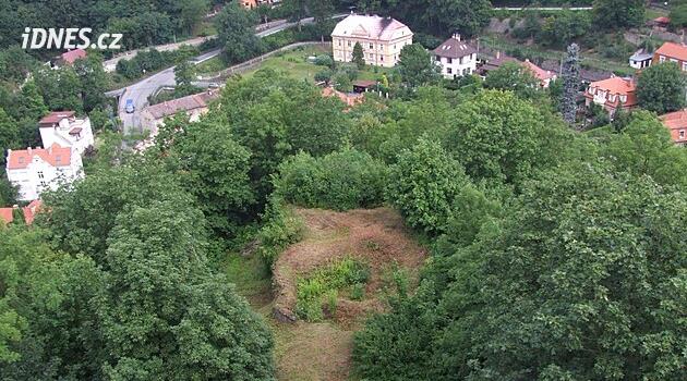 „České Pompeje“ i člunem ke klášteru. Archeologové vás vezmou na skrytá místa