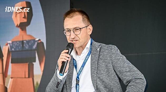 Papírenský byznys je srdcovka, lidé z něj neodcházejí, říká šéf úspěšné firmy