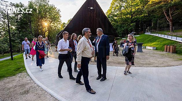 Skanzen opravil stodolu z Hodslavic, návštěvníci zde najdou komfortnější občerstvení