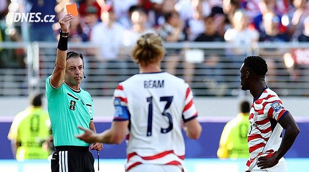 S nikým se neradil. Podivný verdikt pro Baloguna vynesl šéf disciplinárky sám