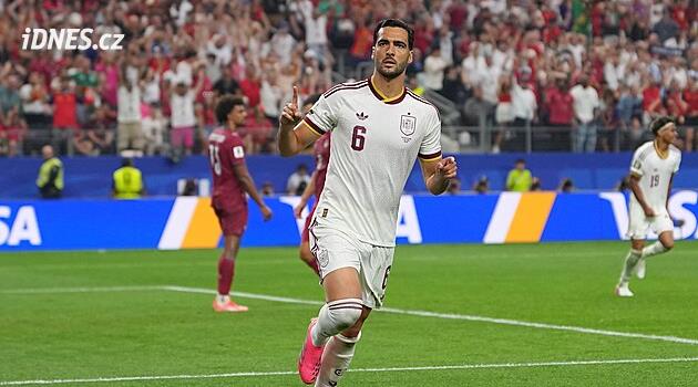 Portugalsko - Španělsko 0:1, prodloužení odmítl Merino, rozhodl v úvodu nastavení