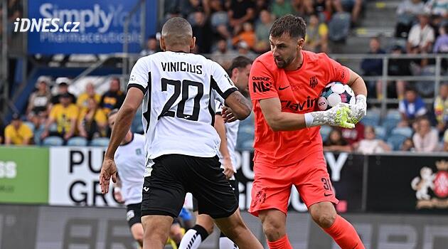 Karviná vstoupila do druhé ligy porážkou ve slezském derby v Opavě