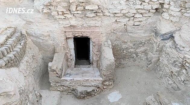 Archeologové v Egyptě odkryli tři tisíce let starou hrobku. Jak vypadá, ukázaly snímky