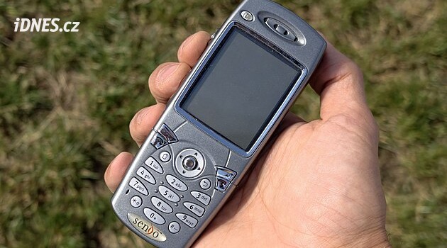 Microsoft a jeho smartphonové přešlapy. Tento telefon neměl vůbec existovat