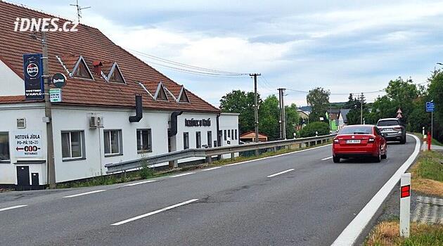 Velké letní opravy. Cesta mezi Olomoucí a Šternberkem povede celé léto přes vesnice
