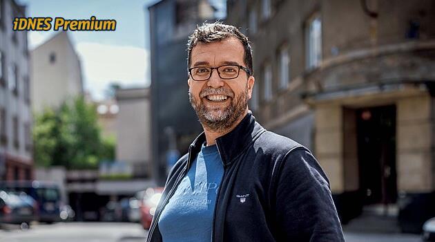 Měl si mě profackovat, řekla žena, která ho roky týrala. Režisér Laňka o domácím násilí
