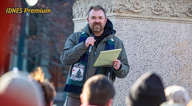 Znásilnění i vytetovaná esesácká lebka. Jak demokraté marně kryli vilného lovce ústřic
