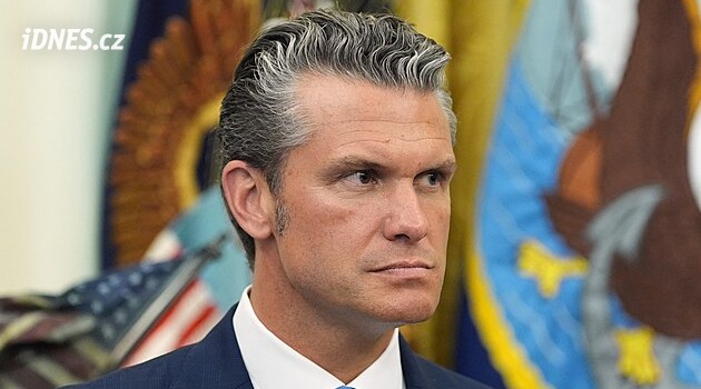 Urychlete výrobu zbraní, urguje Pentagon firmy. Trump přitom nedostatek popírá