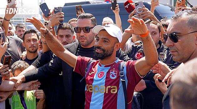 Salah už má podepsáno. V Trabzonsporu si přijde na 17 milionů eur za sezonu