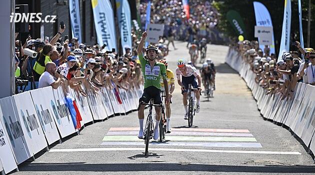American Andrew August wins this year's Czech Tour cycling race