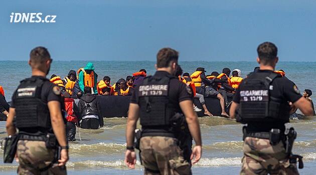 Dohoda s Francií o výměně migrantů skončila, oznámili Britové